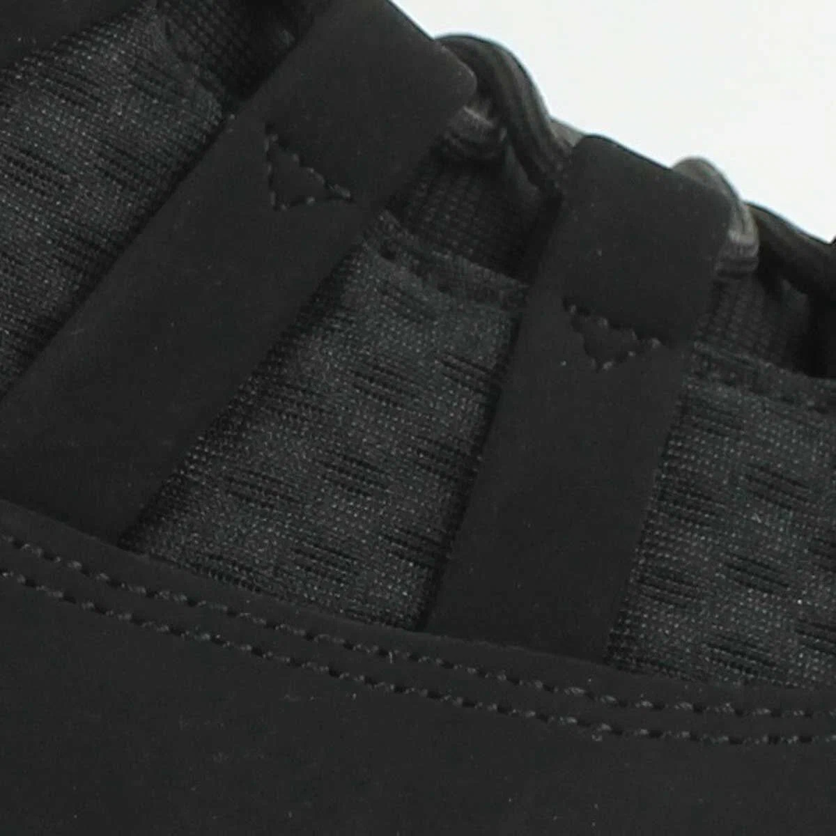 Кроссовки NIKE JORDAN MAX AURA (GS) Кроссовки NIKE JORDAN MAX AURA (GS)