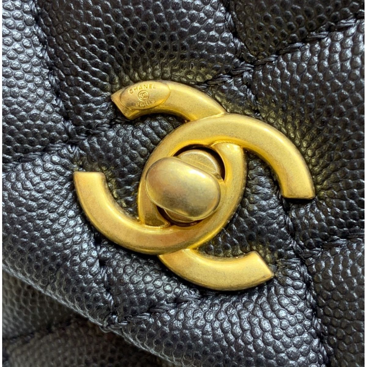 Дамская сумка Chanel Black Caviar Leather Дамская сумка Chanel Black Caviar Leather
